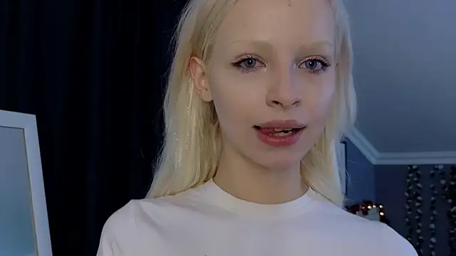 Snapshot of Naomi_Demio chatting on 05-01-26, 12:32 Naomi Demio online show from 05-01-26, 12:32