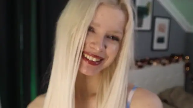 Snapshot of Naomi_Demio chatting on 05-29-26, 03:10 Naomi Demio online show from 05-29-26, 03:10