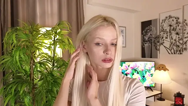 Snapshot of Naomi_Demio chatting on 06-05-26, 10:21 Naomi Demio online show from 06-05-26, 10:21