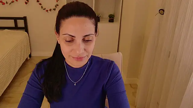 Snapshot of LovelyBeatrice chatting on 04-19-26, 06:10 LovelyBeatrice online show from 04-19-26, 06:10
