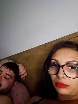 Snapshot of HiddendesireXO01 chatting on 02-13-26, 10:39 HiddendesireXO01 online show from 02-13-26, 10:39