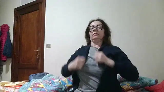 Miasexmilf online show from 05-16-26, 12:07