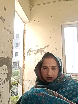 Cute-karisma1234 online show from 03-01-26, 02:57