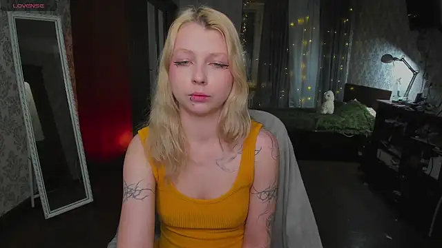 yourlovelyeve online show from 03-08-26, 08:12