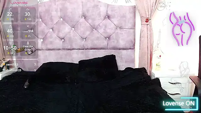 Snapshot of Esmeralda-18 chatting on 02-10-26, 02:54 Esmeralda-18 online show from 02-10-26, 02:54