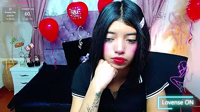 Snapshot of Esmeralda-18 chatting on 02-25-26, 11:20 Esmeralda-18 online show from 02-25-26, 11:20