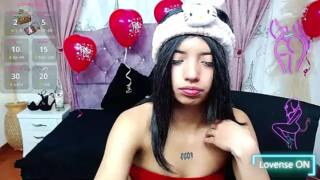 Snapshot of Esmeralda-18 chatting on 02-27-26, 04:23 Esmeralda-18 online show from 02-27-26, 04:23