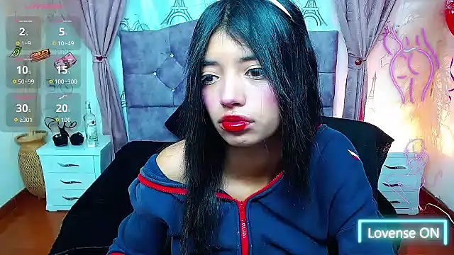 Snapshot of Esmeralda-18 chatting on 03-02-26, 11:28 Esmeralda-18 online show from 03-02-26, 11:28