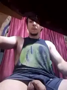 Snapshot of AxelFrost chatting on 03-12-26, 01:28 AxelFrost online show from 03-12-26, 01:28