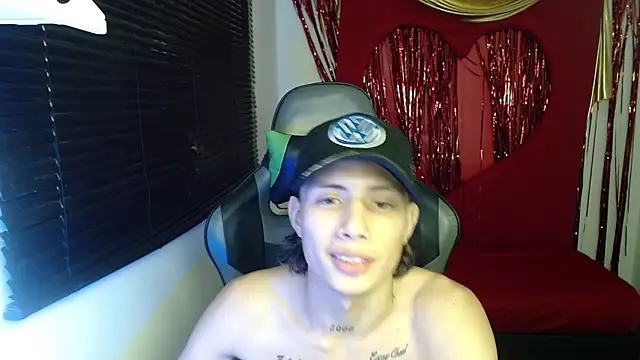 Snapshot of Didi_hard chatting on 02-15-26, 08:05 Didi hard online show from 02-15-26, 08:05