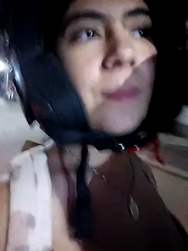 Snapshot of Ailen-cute chatting on 02-05-26, 06:29 Ailen-cute online show from 02-05-26, 06:29