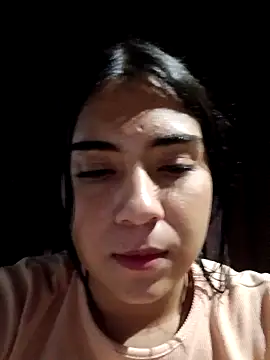 Snapshot of Ailen-cute chatting on 02-14-26, 05:26 Ailen-cute online show from 02-14-26, 05:26