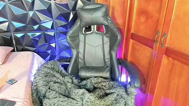 liia marin online show from 02-05-26, 03:33