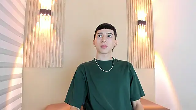 lian cameron online show from 02-05-26, 03:44