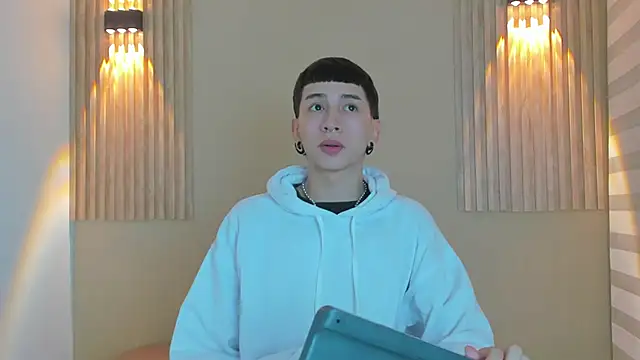 lian cameron online show from 02-20-26, 03:58