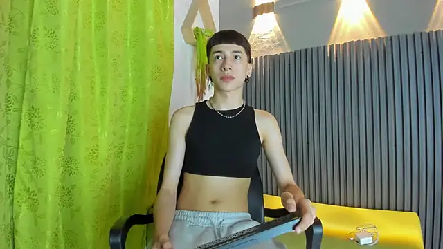 lian cameron online show from 03-05-26, 03:57