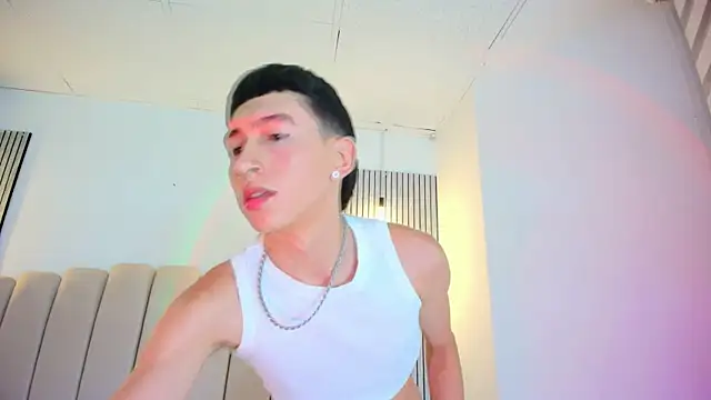 lian cameron online show from 05-23-26, 04:29