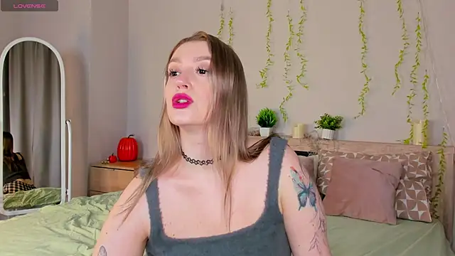 Snapshot of Viickie_Nelsson chatting on 03-27-26, 09:32 Viickie Nelsson online show from 03-27-26, 09:32