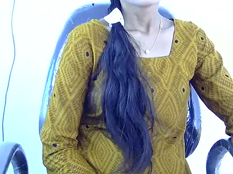 Snapshot of Kulsum_S chatting on 02-27-26, 07:30 Kulsum S online show from 02-27-26, 07:30