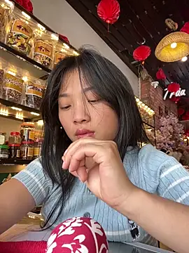 Lyn-be99 online show from 03-29-26, 06:13