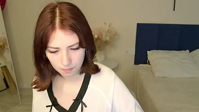 Snapshot of Elis_bb chatting on 04-24-26, 07:27 Elis bb online show from 04-24-26, 07:27