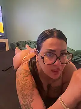 Melissa-suisse online show from 03-28-26, 03:11