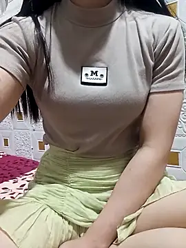 Snapshot of Kowew-nkie chatting on 02-19-26, 01:12 Kowew-nkie online show from 02-19-26, 01:12