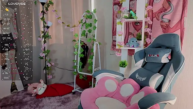 Snapshot of SwettySin chatting on 02-04-26, 04:07 SwettySin online show from 02-04-26, 04:07