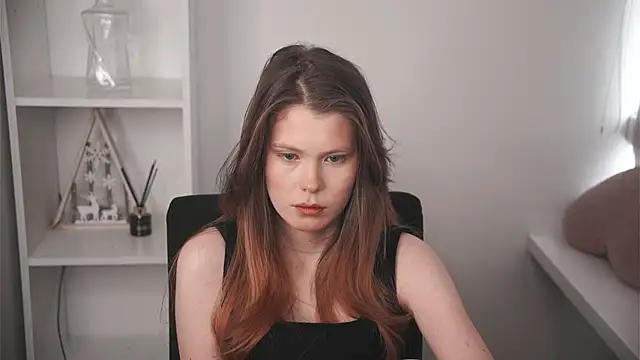 MarnieWootan online show from 02-23-26, 04:43