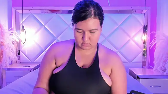 Snapshot of Dojaaiisha chatting on 02-08-26, 10:57 Dojaaiisha online show from 02-08-26, 10:57