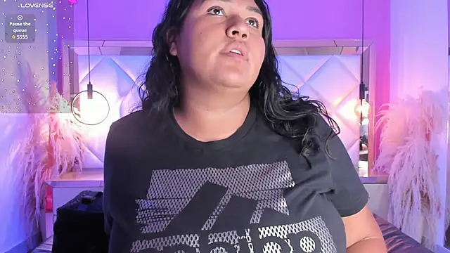 Dojaaiisha online show from 04-17-26, 12:57