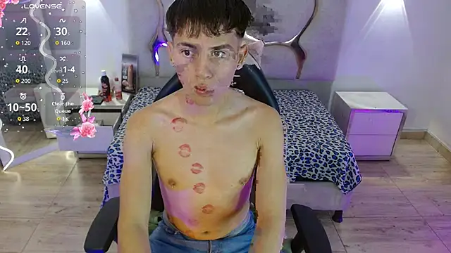 Snapshot of EVAN_TAY chatting on 02-04-26, 03:12 EVAN TAY online show from 02-04-26, 03:12