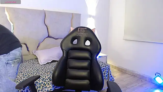 EVAN TAY online show from 03-14-26, 03:34