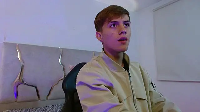 EVAN TAY online show from 04-06-26, 03:15