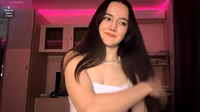 Kiaicatie online show from 04-10-26, 05:28