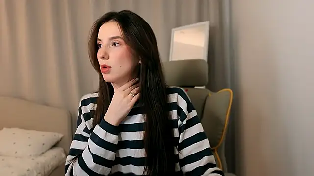 Snapshot of ssandralovin chatting on 02-25-26, 07:45 ssandralovin online show from 02-25-26, 07:45