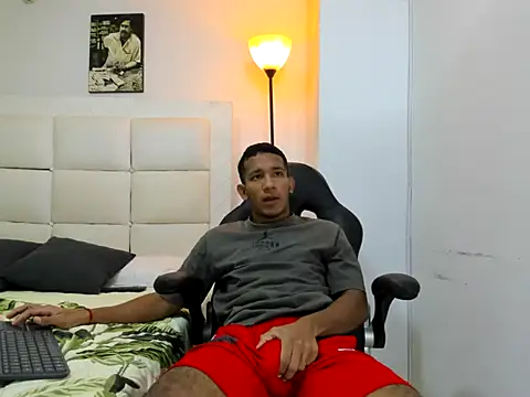 Snapshot of ricky_spensar23cm_ chatting on 02-10-26, 02:04 ricky spensar23cm online show from 02-10-26, 02:04