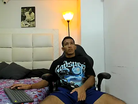 Snapshot of ricky_spensar23cm_ chatting on 02-12-26, 02:06 ricky spensar23cm online show from 02-12-26, 02:06