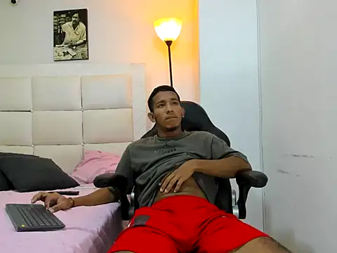 Snapshot of ricky_spensar23cm_ chatting on 02-15-26, 02:08 ricky spensar23cm online show from 02-15-26, 02:08