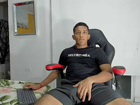 Snapshot of ricky_spensar23cm_ chatting on 02-27-26, 02:00 ricky spensar23cm online show from 02-27-26, 02:00