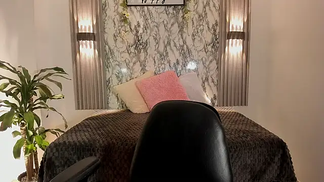 Snapshot of ChloeeMasonn chatting on 05-07-26, 11:04 ChloeeMasonn online show from 05-07-26, 11:04