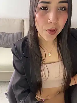 Snapshot of Mayka_sex chatting on 03-03-26, 04:57 Mayka sex online show from 03-03-26, 04:57