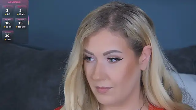 Snapshot of OndinaNoire chatting on 02-13-26, 09:00 OndinaNoire online show from 02-13-26, 09:00