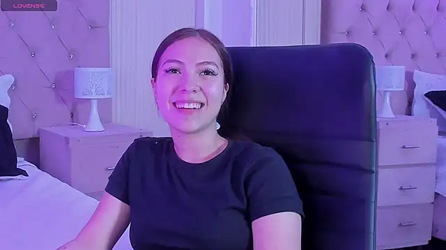 lizzyrossie online show from 02-25-26, 09:02