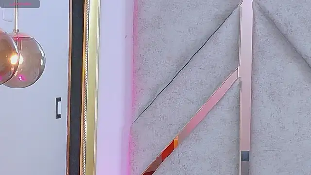 Snapshot of Sally-Noa chatting on 02-18-26, 01:40 Sally-Noa online show from 02-18-26, 01:40