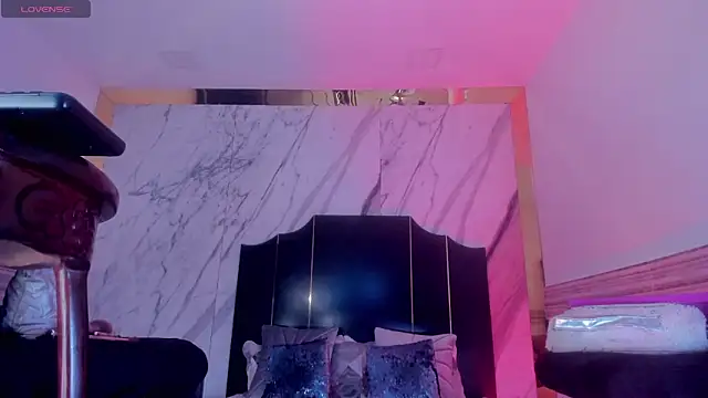 Snapshot of Adonis_hot chatting on 02-20-26, 05:26 Adonis hot online show from 02-20-26, 05:26