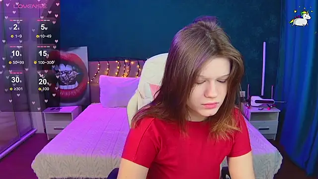 Snapshot of Lunatrend chatting on 02-11-26, 06:18 Lunatrend online show from 02-11-26, 06:18