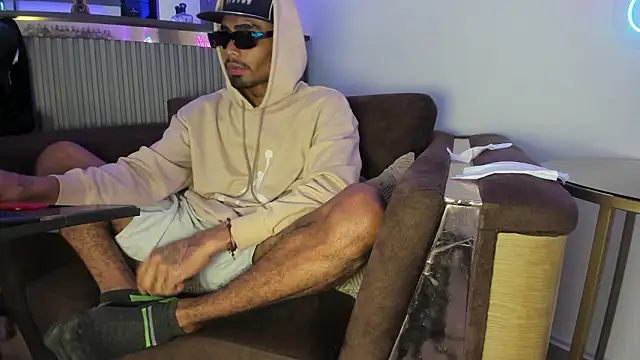 Snapshot of Rpoolrboy chatting on 02-26-26, 08:24 Rpoolrboy online show from 02-26-26, 08:24