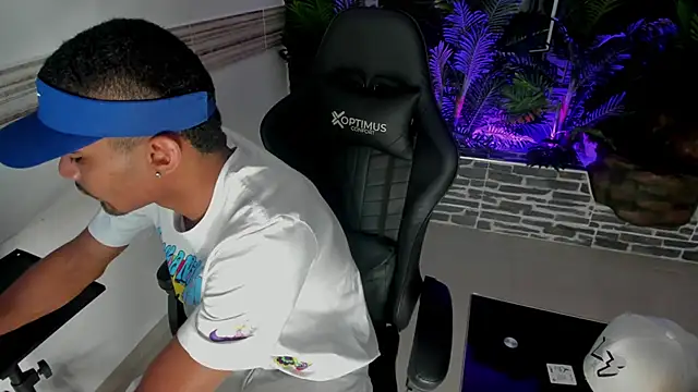 Rpoolrboy online show from 03-11-26, 08:37