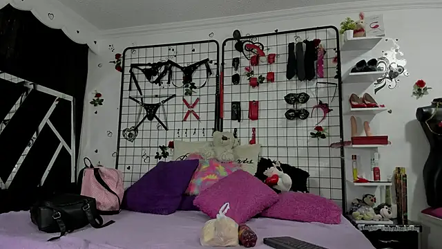 playful-girls online show from 02-24-26, 01:20